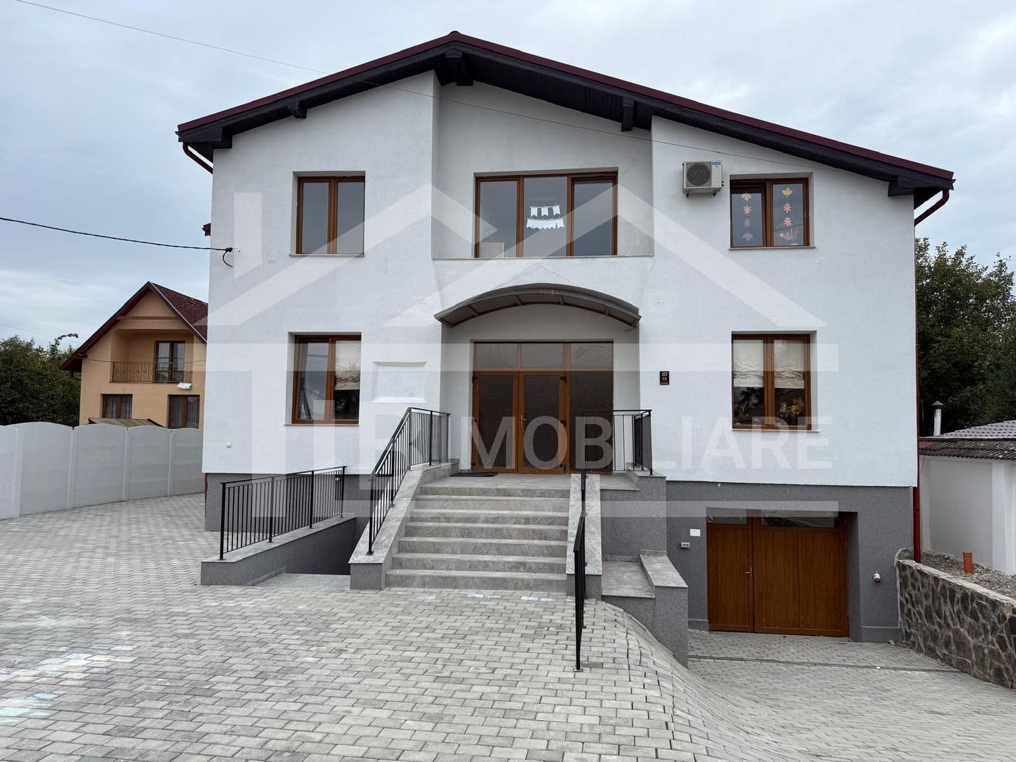 Casa individuala, 10 camere, 753mp, Zona Sancraiu de Mures - Poză 1