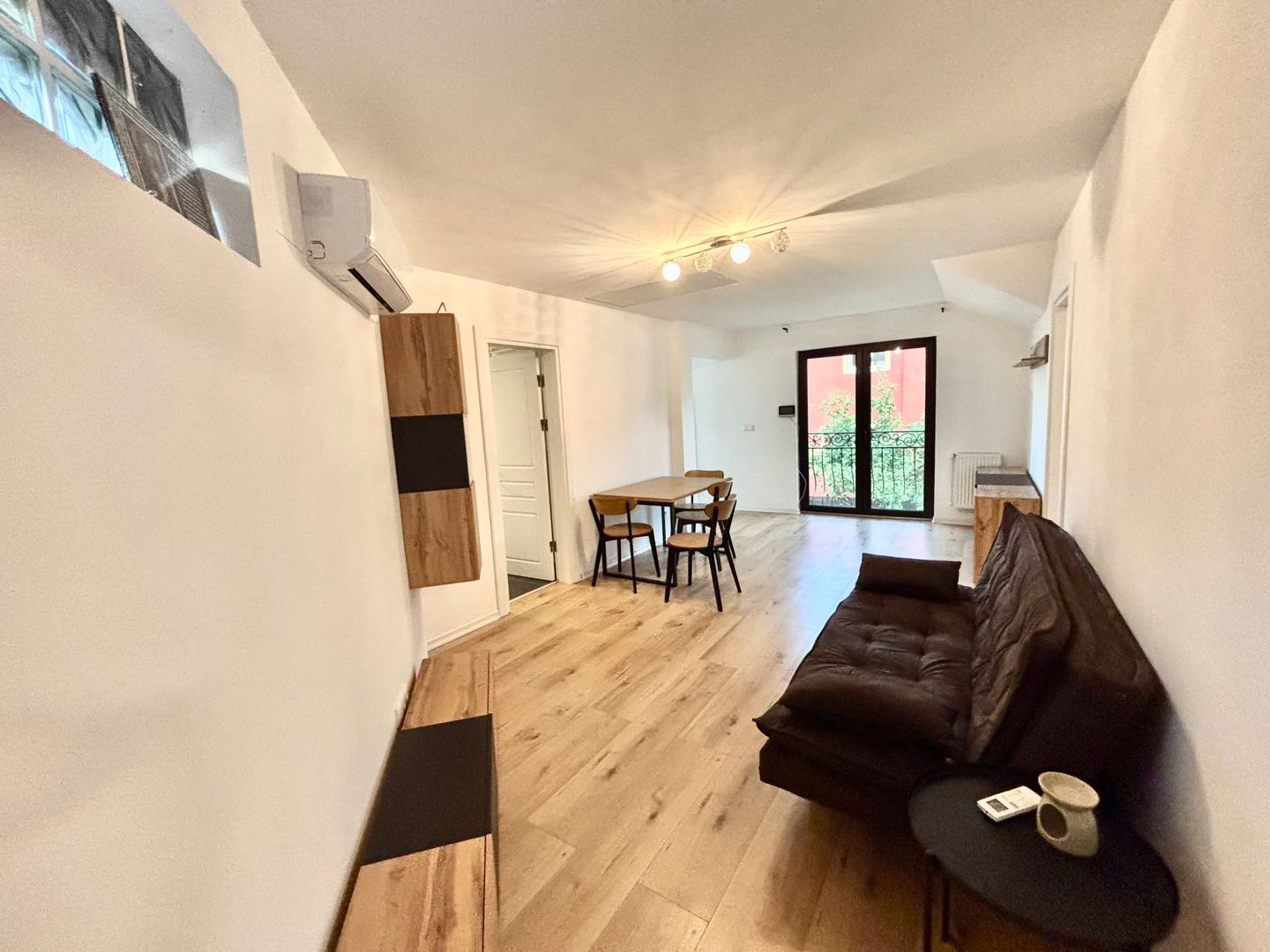 Apartament spațios cu 3 camere , - LA CURTE - 83 mp - Poză 7