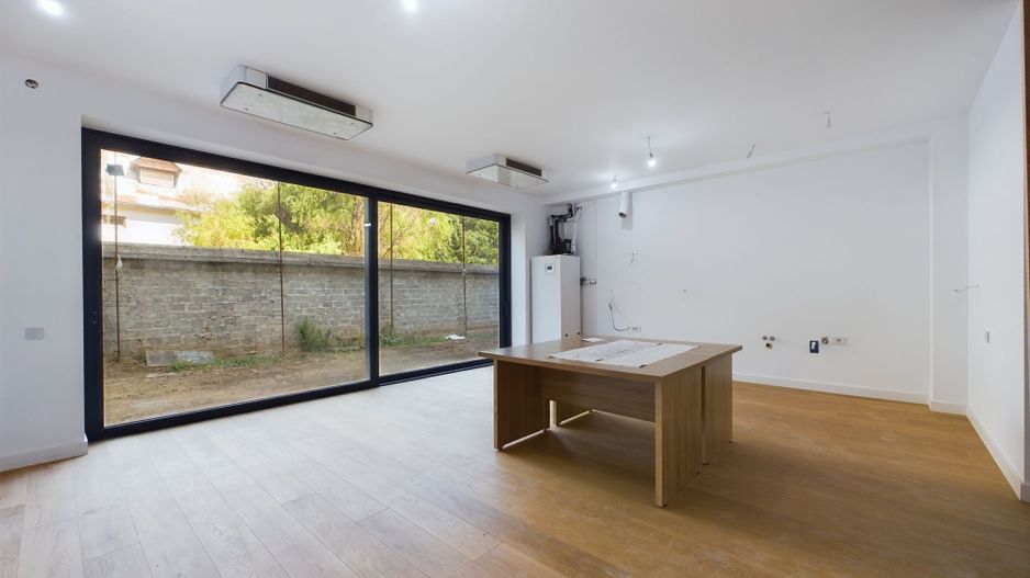 Apartament deosebit cu 3 camere pe Erou Iancu Nicolae - Poză 3