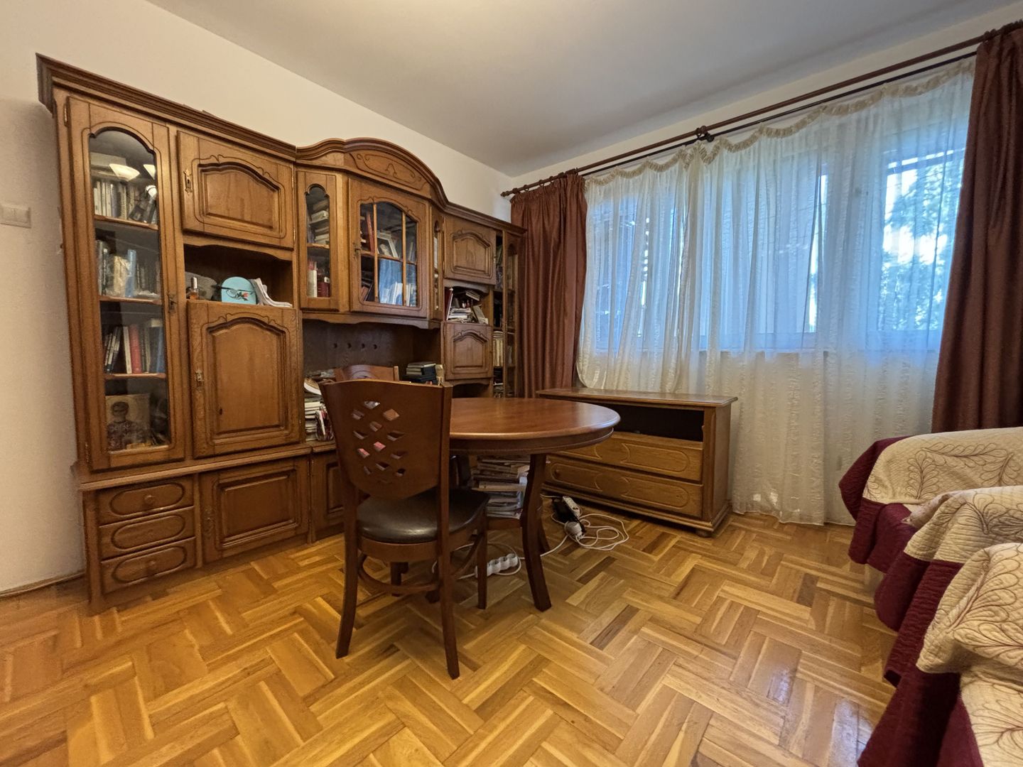APARTAMENT 2 CAMERE | VICTORIEI | ETAJ INTERMEDIAR - Poză 2