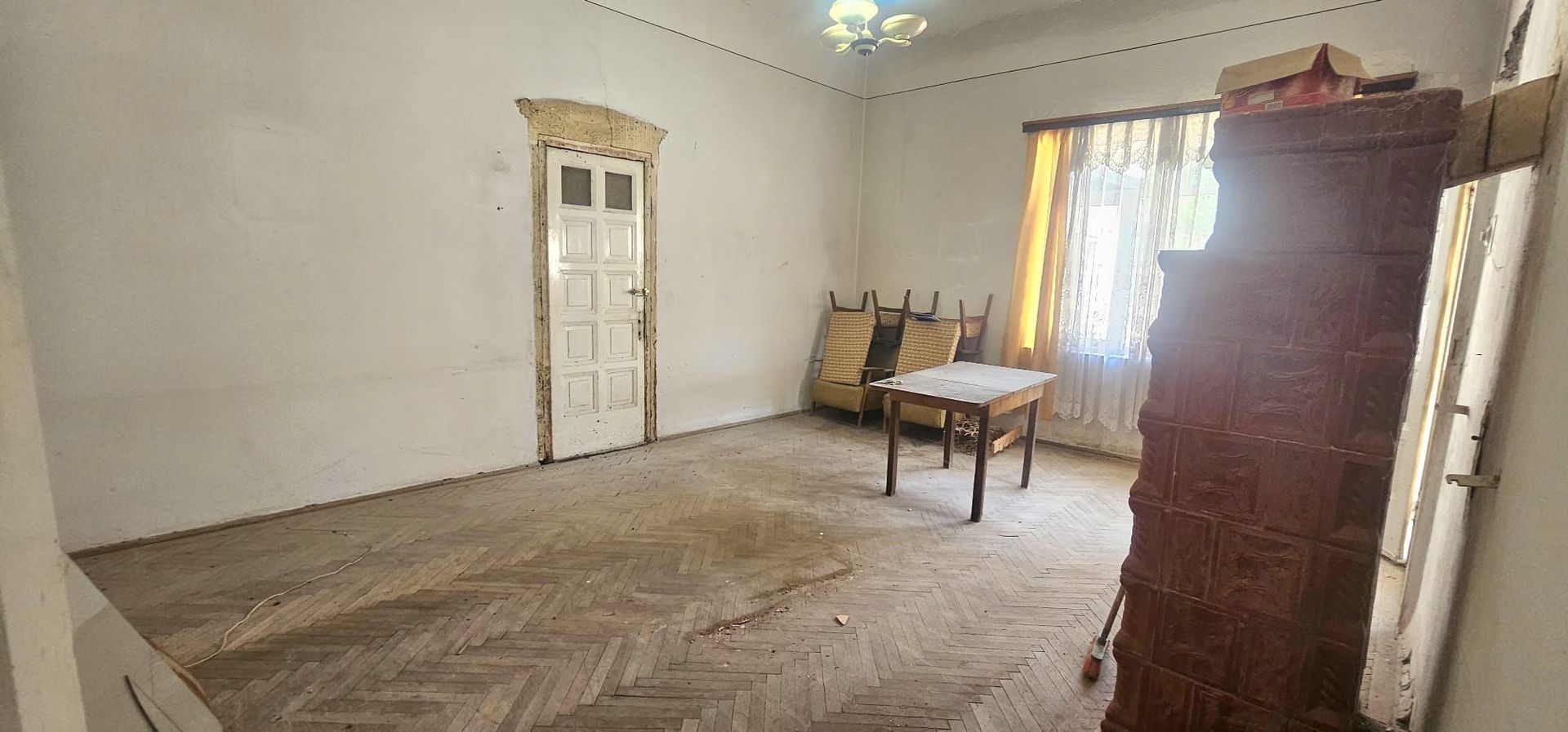 Casa de vanzare – Zona Centru, Strada Garii – 85.000€ - Poză 7