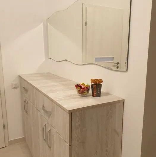 AP. 2 CAMERE- APARATORI, PARCARE, MASINA DE SPALAT VASE, METROU - Poză 6