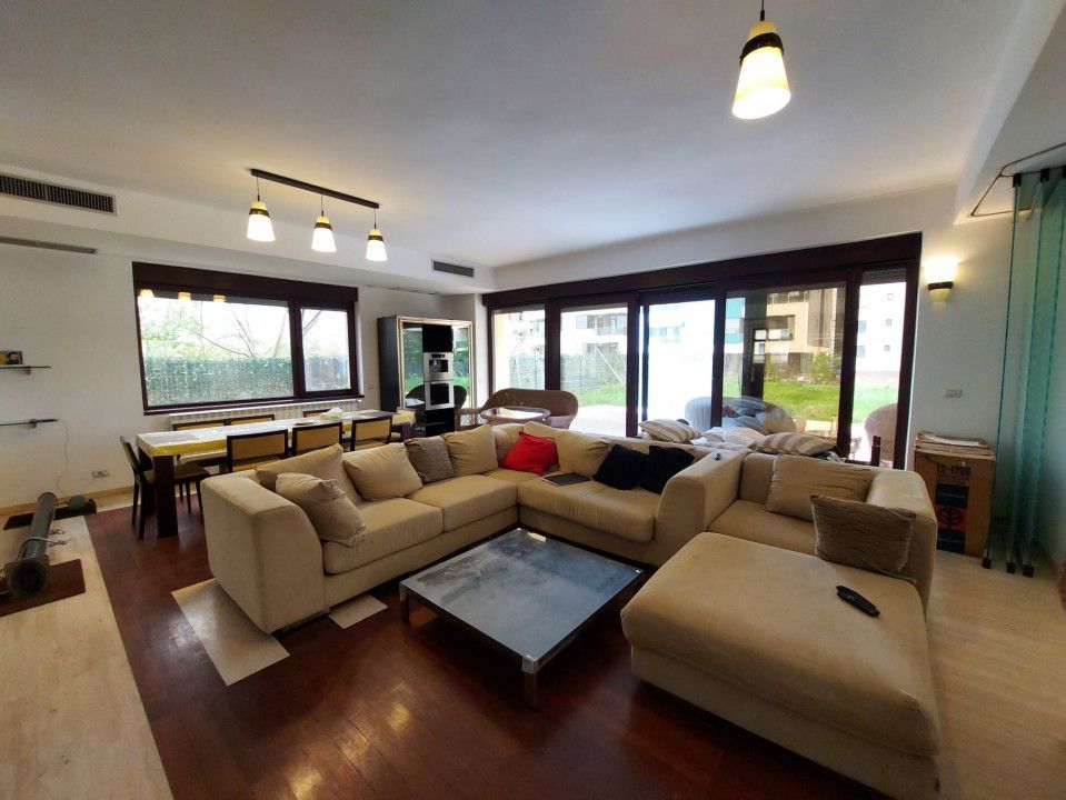 Vila de închiriat Mamaia Nord | Kazeboo Beach | Curte 250 mp - Poză 2