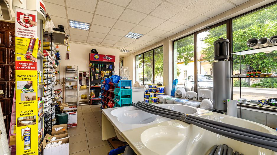 Spațiu comercial cu vitrină în Pârneava. - Poză 4