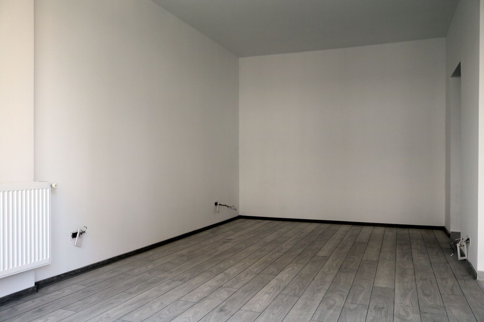 Apartament nou cu parcare - Poză 32