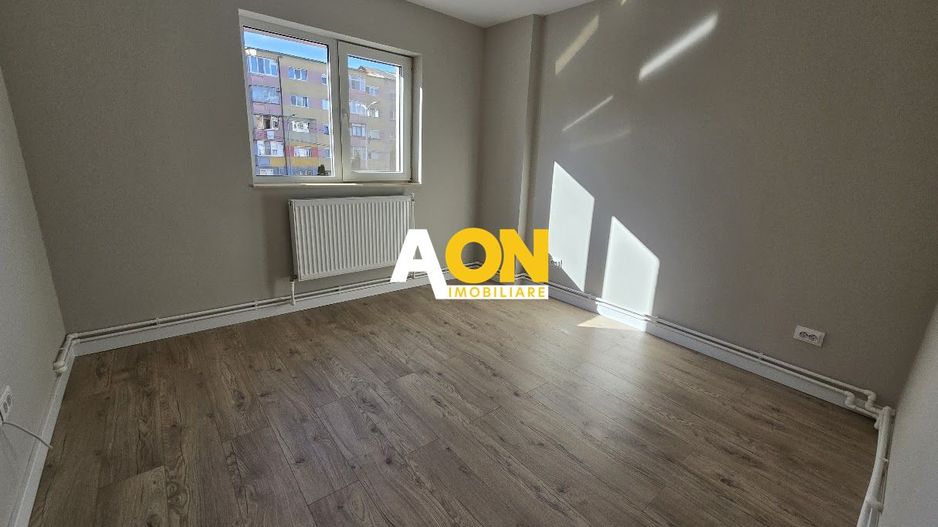 Apartament 4 Camere Complet Renovat, Etaj 1, Cetate - Poză 3