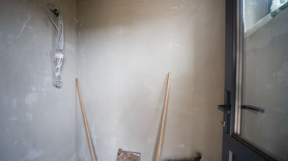 CASA NOUA SEMIFINISATA IN CIHEI CU 3 CAMERE - Poză 9