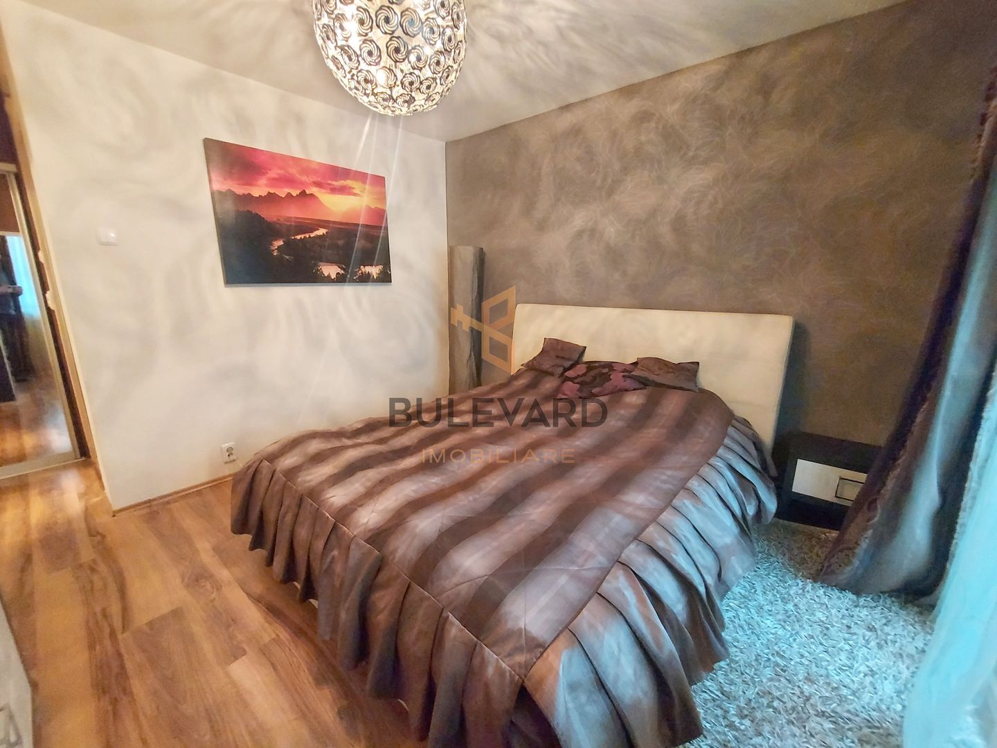Apartament cu 4 camere decomandate B-dul 21 Decembrie 1989! - Poză 9
