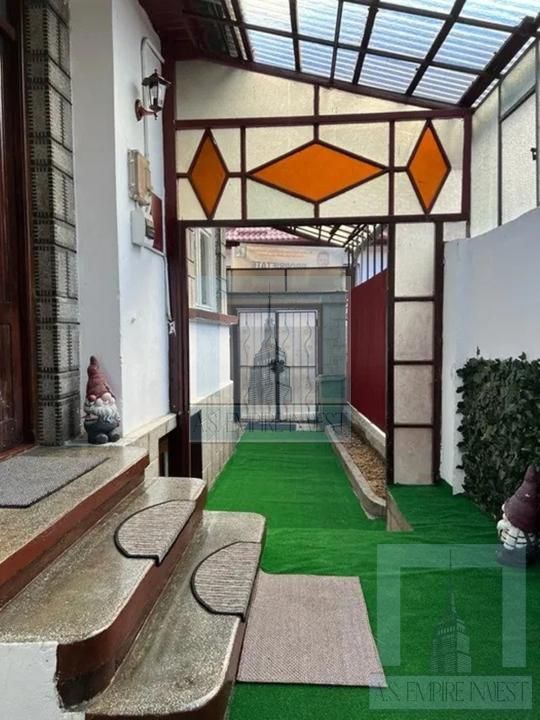 Casa singur in curte - zona Schei CP2392742 - Poză 2