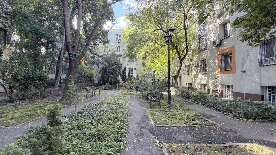 Garsoniera Calea Floreasca | centrala proprie | vedere spate - Poză 8