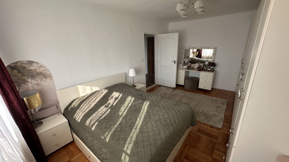 Apartment 3 camere mobilat - Poză 17
