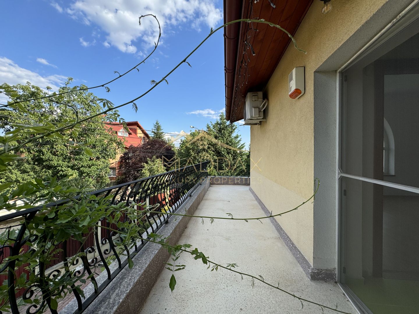 Vila Individuala _7 camere***Piscina***Teren 1000 mp//Erou Iancu Nicolae - Poză 51