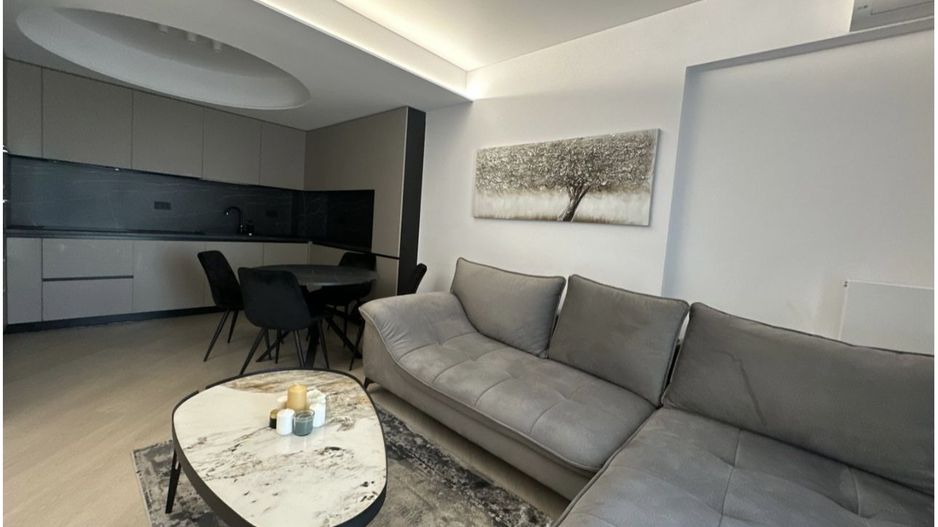 INCHIRIERE APARTAMENT 3 CAMERE I MOBILAT LUX I PIPERA - Poză 1