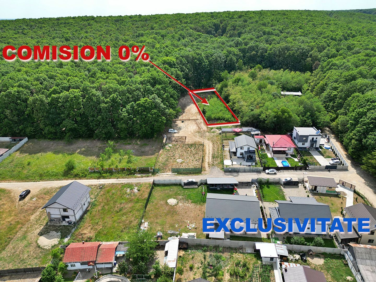 AZURA Imobiliare - Vanzare teren Hintesti, langa padure, 300m din DN - Poză 1