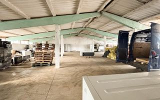 Spatiu de inchiriat 500MP Inaltimea de 4m Jucu de Mijloc - Poză 2