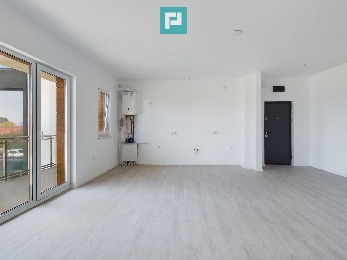 Apartament unicat cu 3 camere în Via Carmina - Poză 2