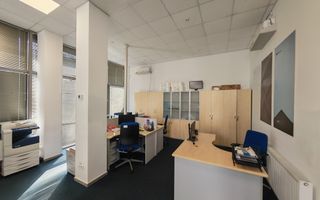 Birouri luxoase in zona centrala - Poză 25