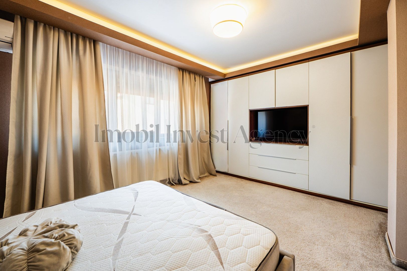 Duplex P+1+M cu grădină proprie, terasă și acces la piscină. - Poză 15