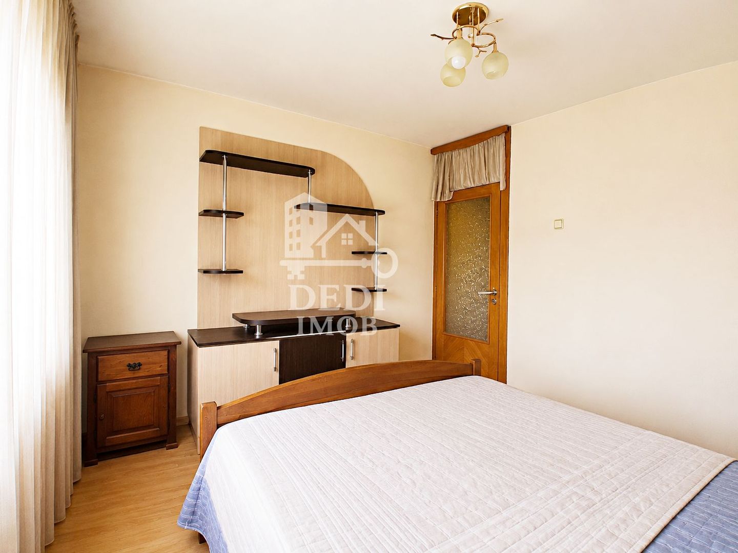 Apartament 3 camere de vânzare in zona Decebal, Oradea - Poză 3