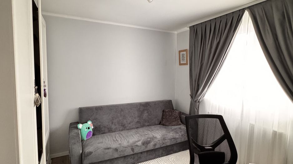 Vilă spațioasă cu 6 camere – Cartierul Viena, Oradea - Poză 9