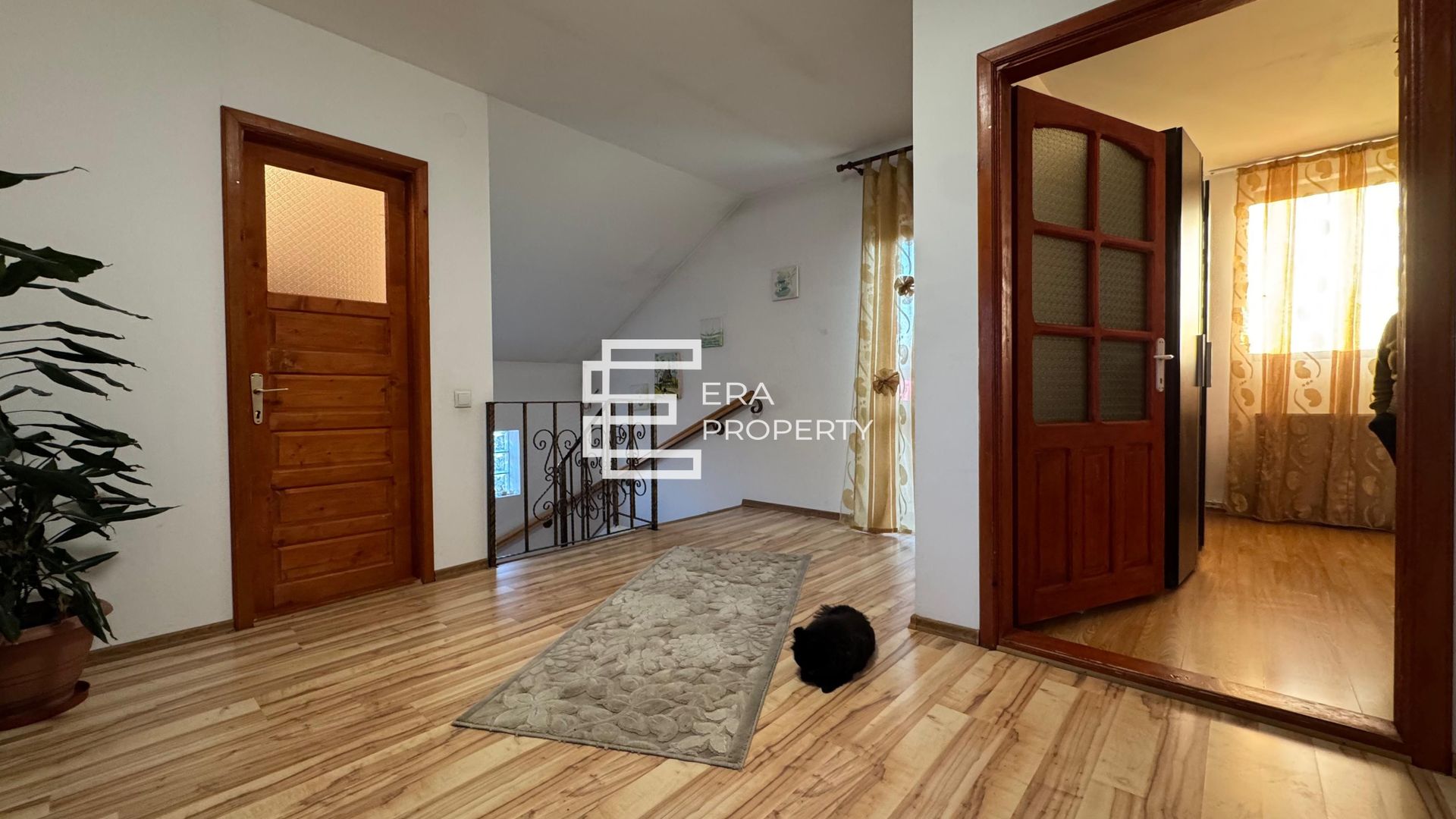 Casă Individuală cu 250 mp Teren | 180 mp Utili | 4 Dormitoare | Garaj | - Poză 14