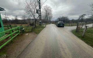Teren Vladesti | 2311 mp | Intravilan +extravilan | - Poză 2