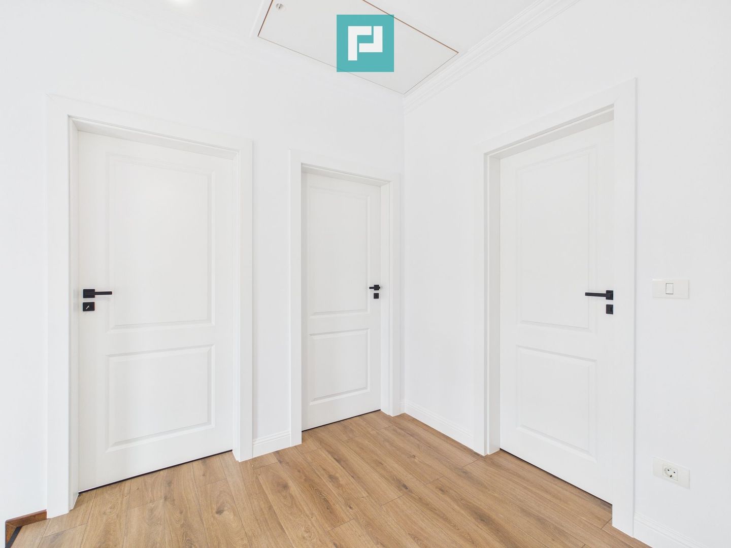 Duplex modern cu 5 camere Moșnița Nouă - Poză 19