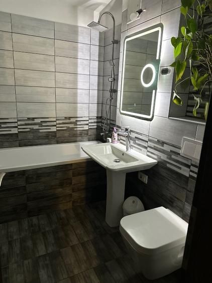 Apartament cu 3 camere, 2 băi, etaj 2, mobilat și utilat - Poză 8