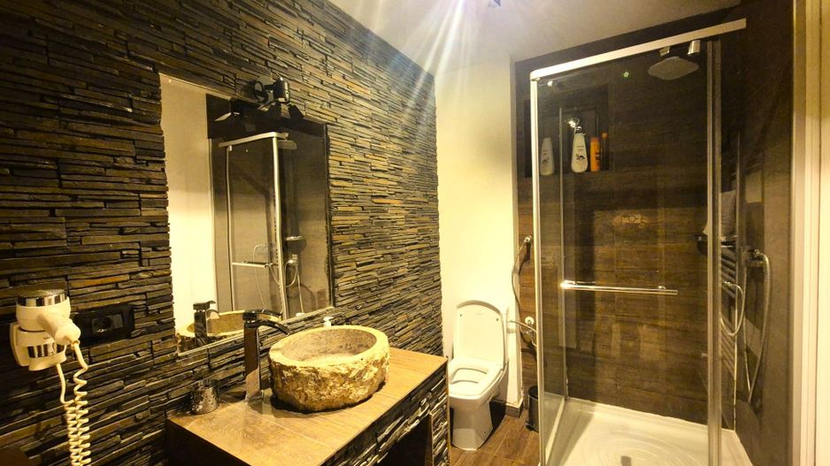 Apartament la cheie, cu grădină proprie, pretabil locuit sau închiriere - Poză 9