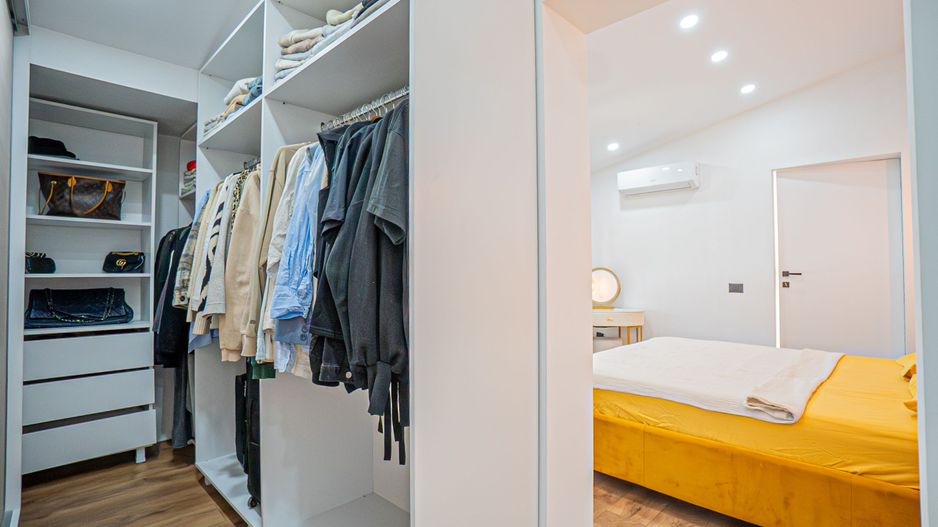 Lumina – Casa P+1E de vânzare, mobilată/echipata, cu piscină si garaj. - Poză 24