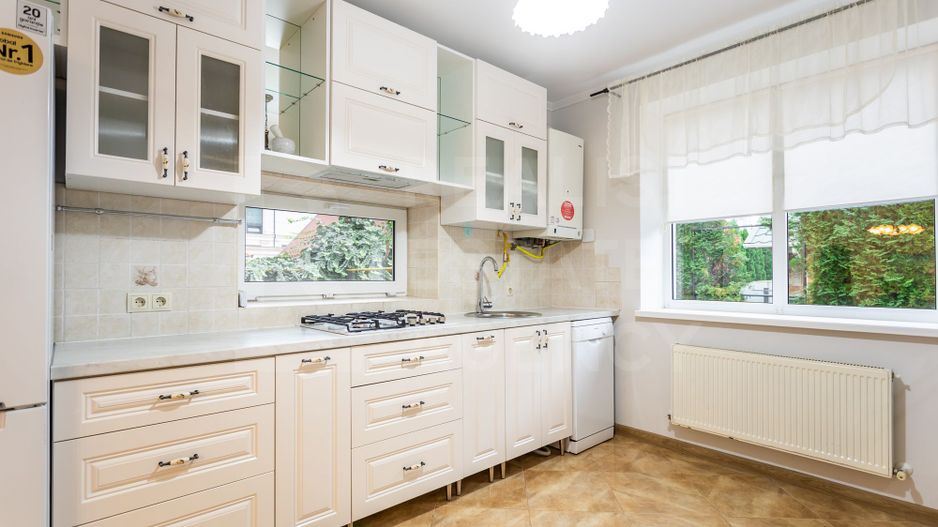 Chirie, casă, 3 camere, strada Sergiu Radautanu Codru - Poză 8