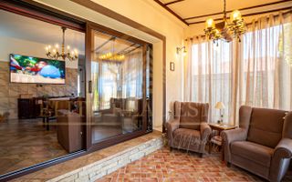 Casa De Vanzare in Palazu Mare - Teren de 455 mp cu Piscina si Garaj - Poză 9