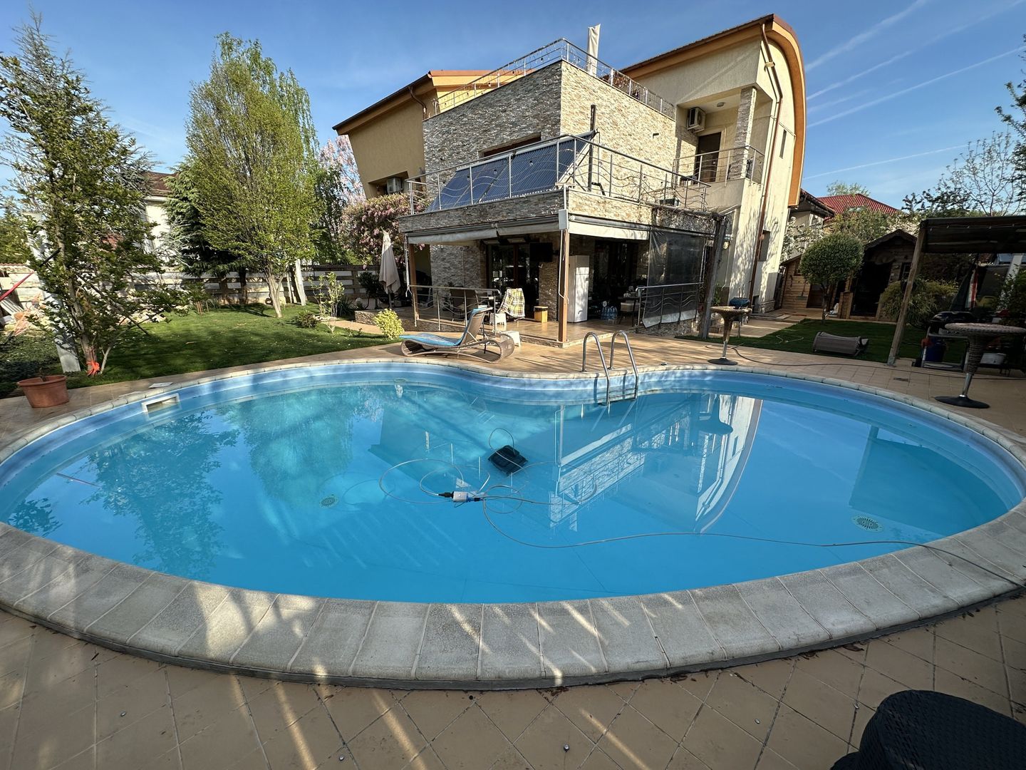 Iancu Nicolae- Vilă impresionantă-8 camere si 772 mp teren- comision 0 - Poză 2