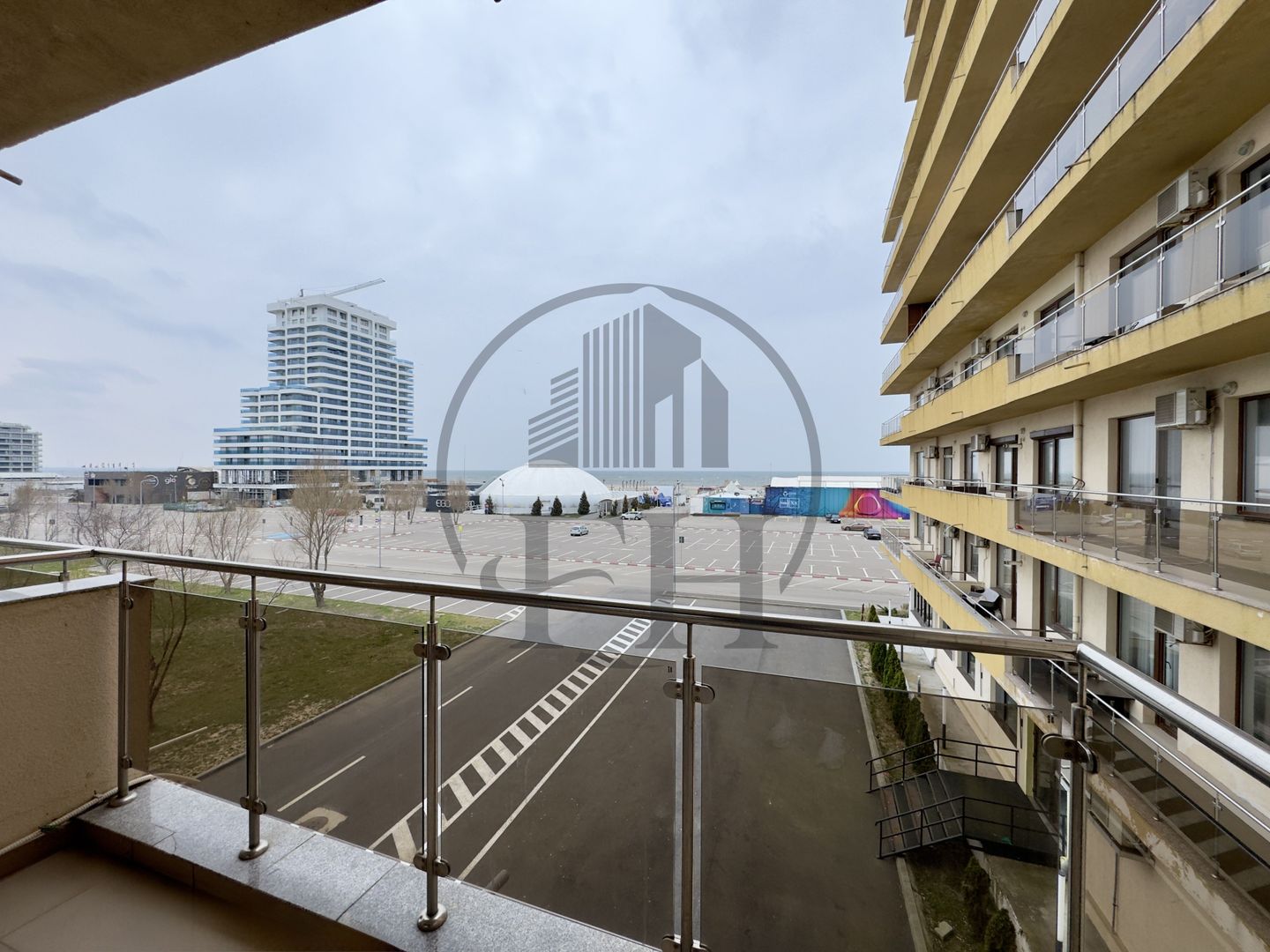 Apartament 3 camere de vanzare Mamaia, zona Summerland - Poză 2