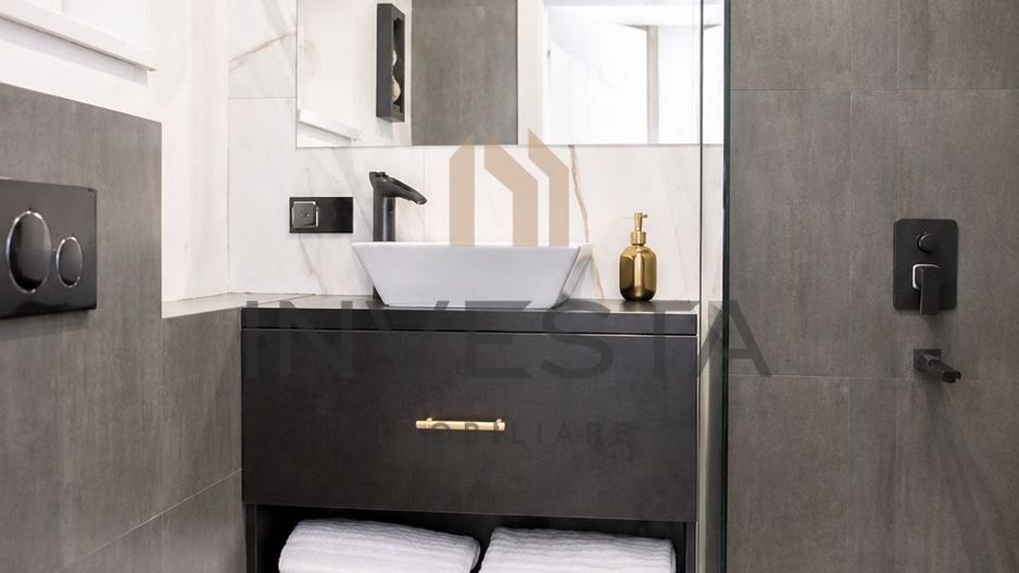 Apartament 3 camere in vila cu 150 mp curte, cartier Andrei Muresanu! - Poză 11