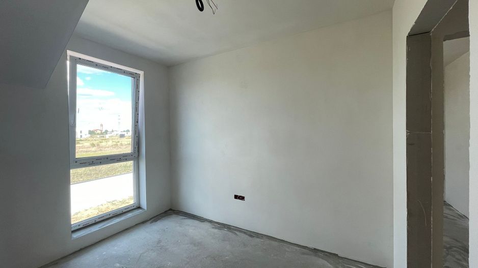 Duplex cu 4 camere -100mp - Mosnita Noua - Poză 9