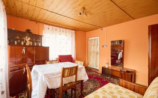 Casa individuala  Leresti la strada principala+ teren 831 mp, utilitati complete - Poză 2