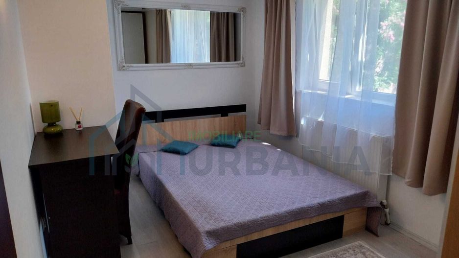 Apartament de închiriat, 2 camere decomandate, renovat, Strada Roșcani 36, 10 minute pe jos de Medicină - Poză 1
