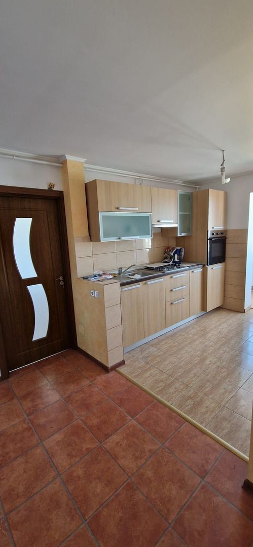 Apartament decomandat 2 camere, complet renovat - Poză 1