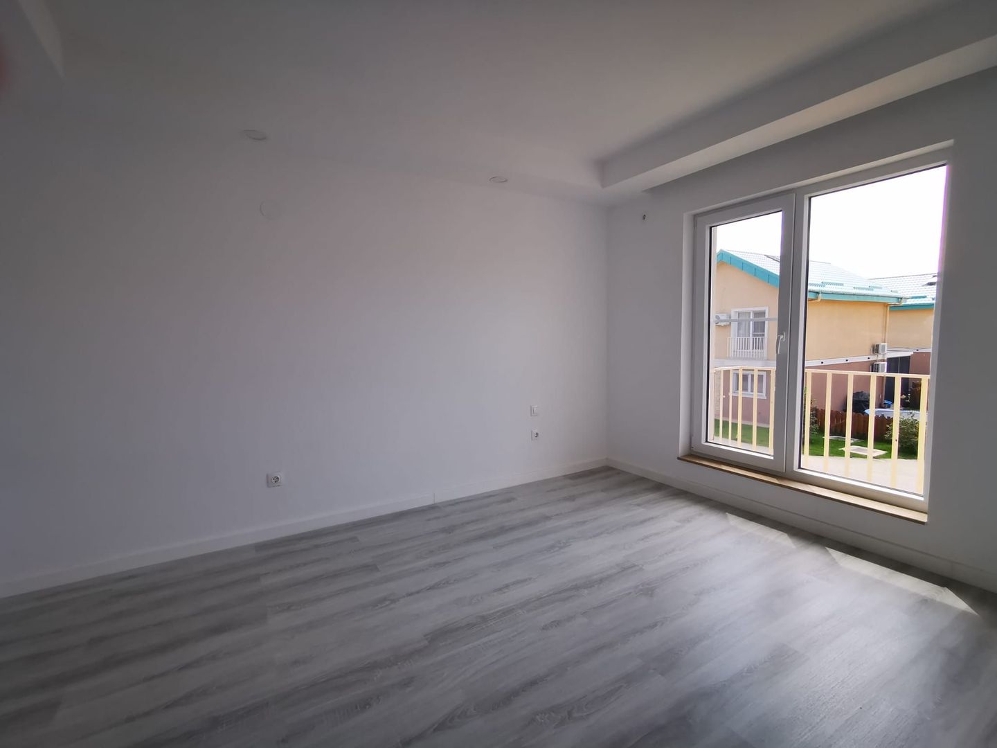Vila 3 camere Cosmopolis - Poză 6
