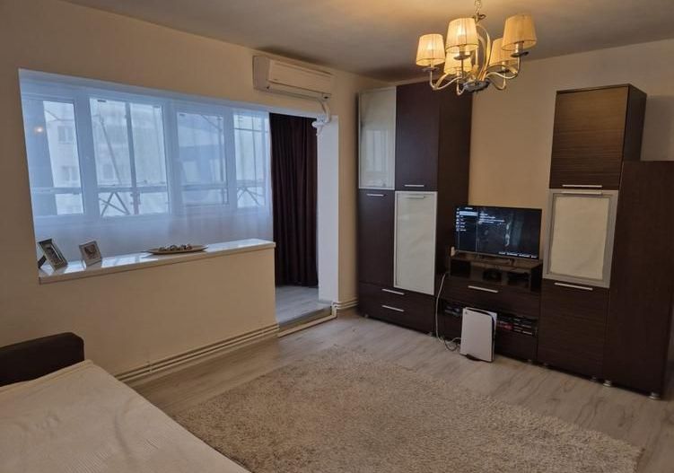 Aradului–Iulius Mall | 3 camere | Etaj 2 | Centrală proprie | Mobilat și utilat - Poză 1