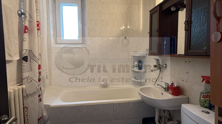 2 CAMERE TATARASI SCOALA 4 IONET TEODOREANU , GEAM LA BAIE, CENTRALA. - Poză 9