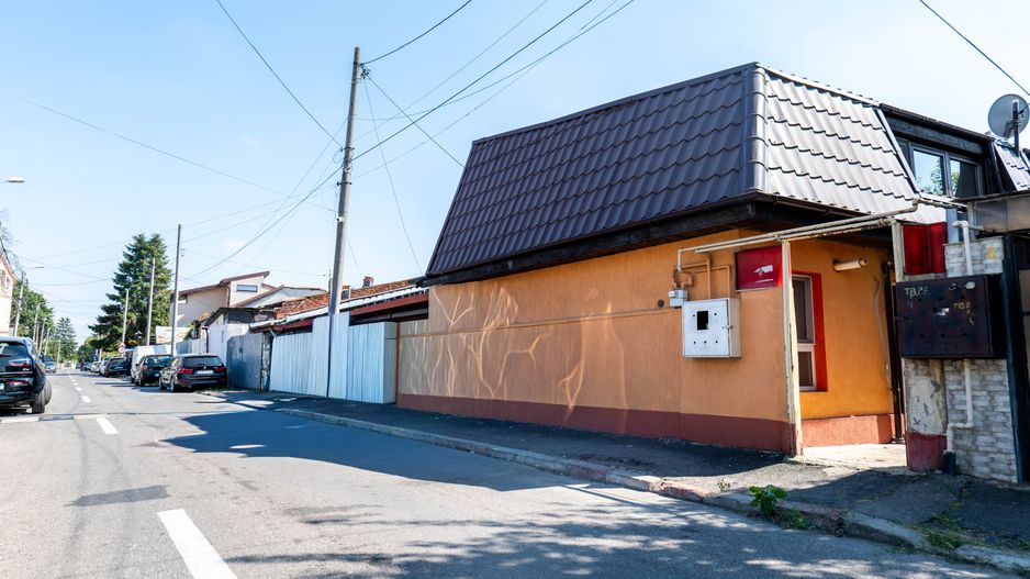 Casă de vânzare – 181 mp, 3 apartamente, 9 camere – București - Poză 17