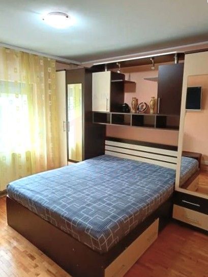 Apartament spațios, 2 camere decomandate, etaj 1, zona Piața Centrală - Poză 3