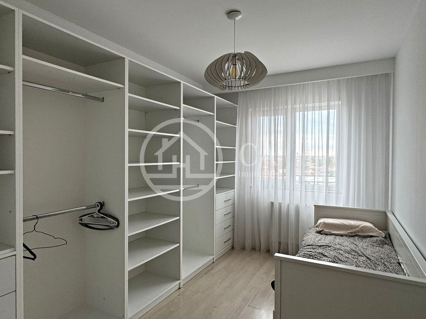 Apartament cu 3 camere de inchiriat in zona Nufarul, Oradea - Poză 5