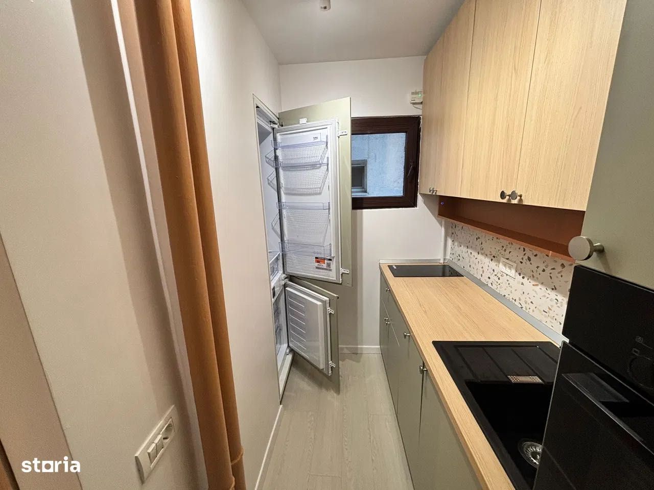 Se vinde garsoniera zona Piata Alba Iulia - Poză 3