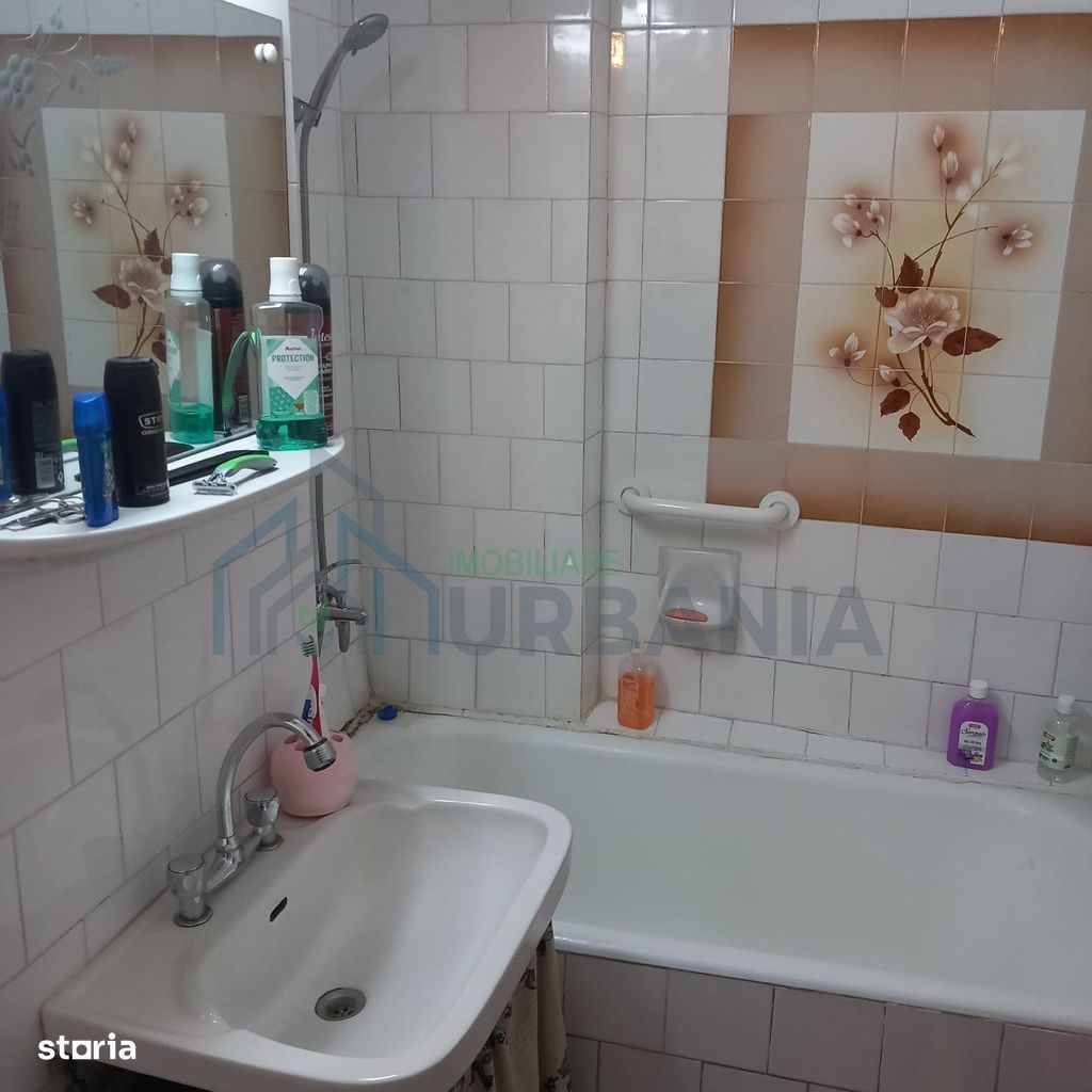 Vand apartament 3 camere, decomandat, in zona ultracentrala - Poză 6