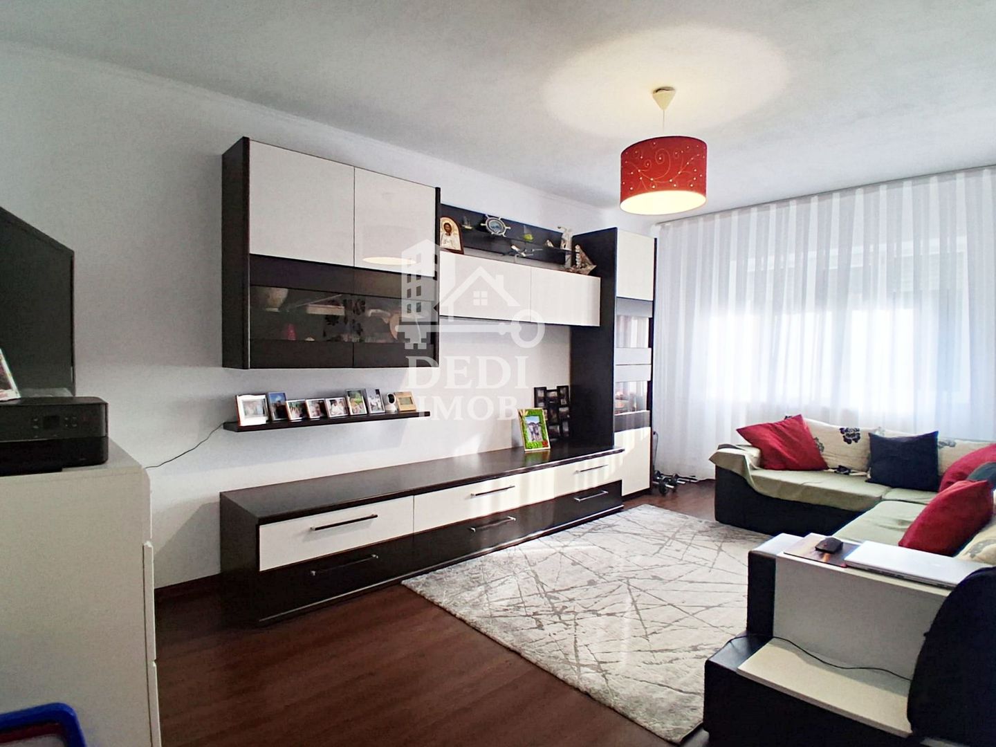 Apartament cu 3 camere de inchiriat zona Decebal, Oradea - Poză 1