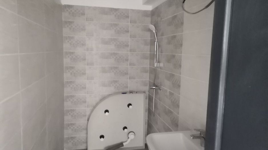 Inchiriere spatiu 175 mp, parter, bloc nou, zona Lidl Gavana - Poză 7