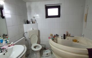 Casa cu 1064 mp teren, ideala pentru pensiune - Poză 24